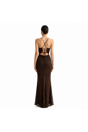 Robes longues en dentelle