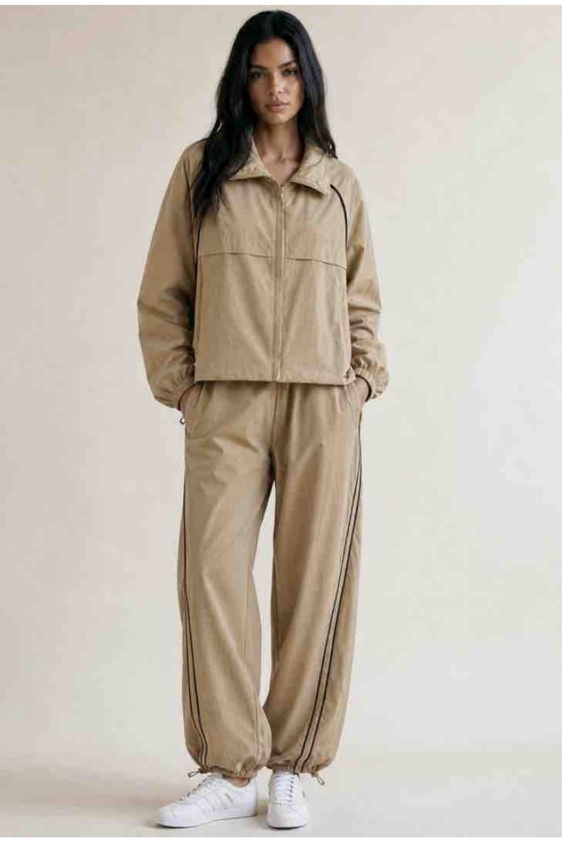 Ensemble Sport Beige À Liserés 